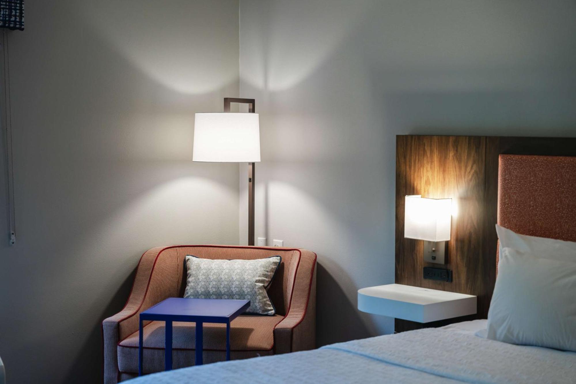 Hampton Inn Милфорд Екстериор снимка