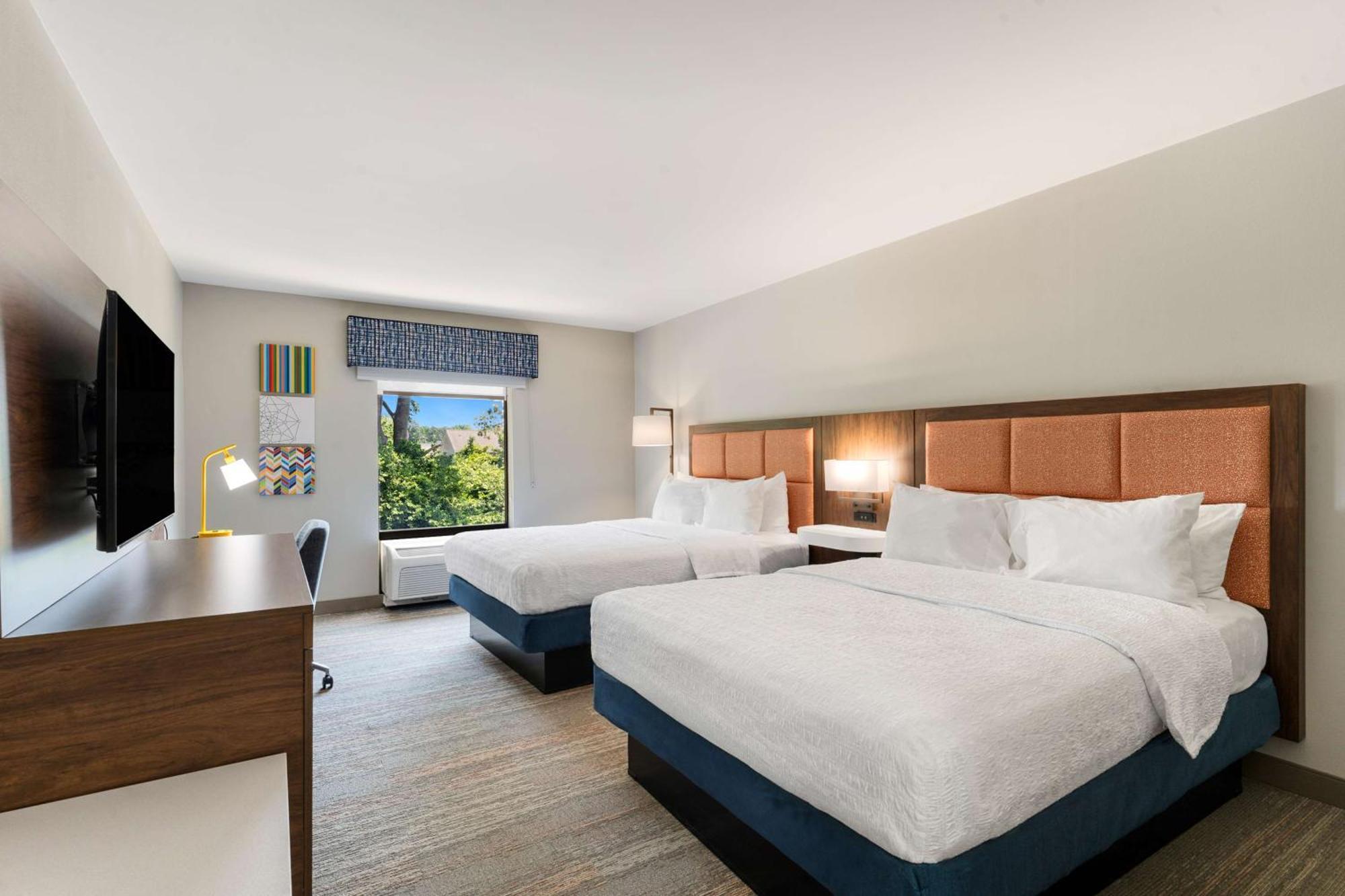 Hampton Inn Милфорд Екстериор снимка