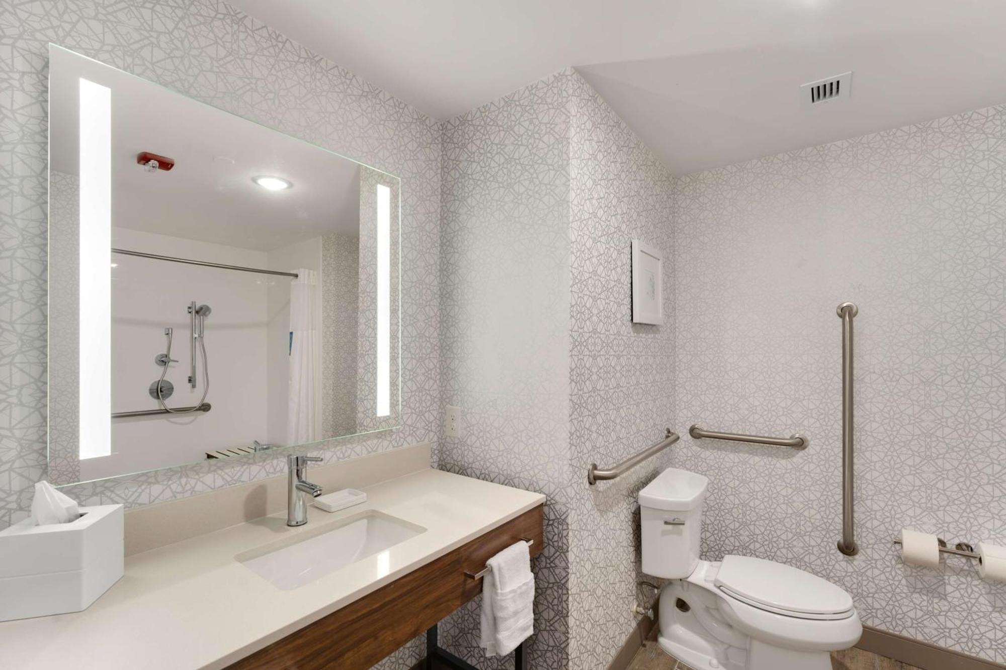 Hampton Inn Милфорд Екстериор снимка