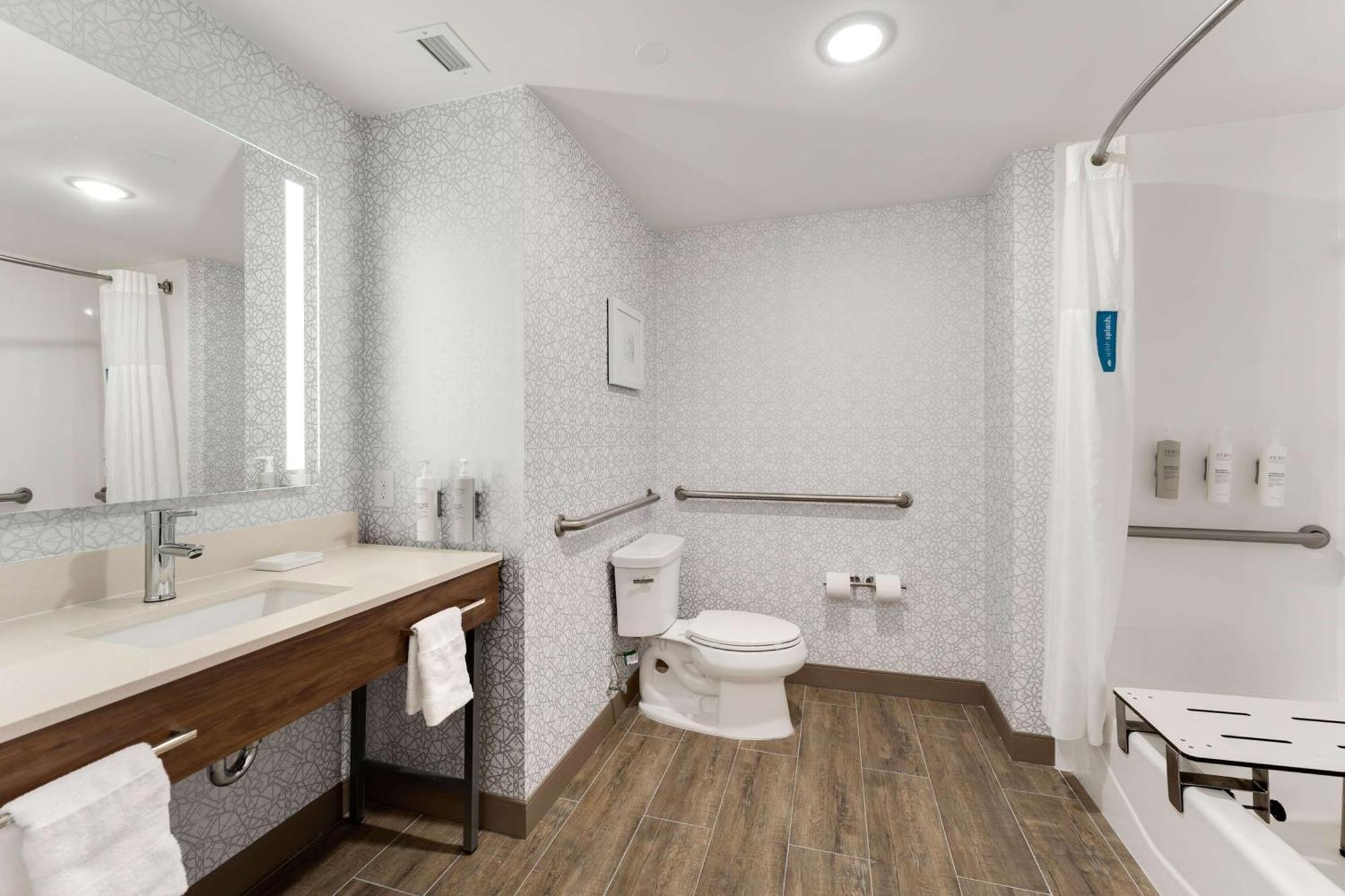Hampton Inn Милфорд Екстериор снимка
