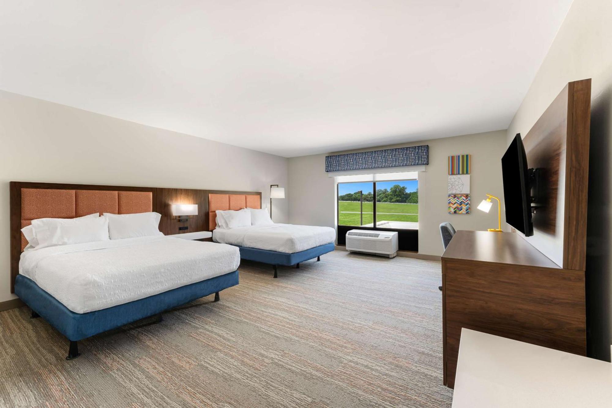 Hampton Inn Милфорд Екстериор снимка