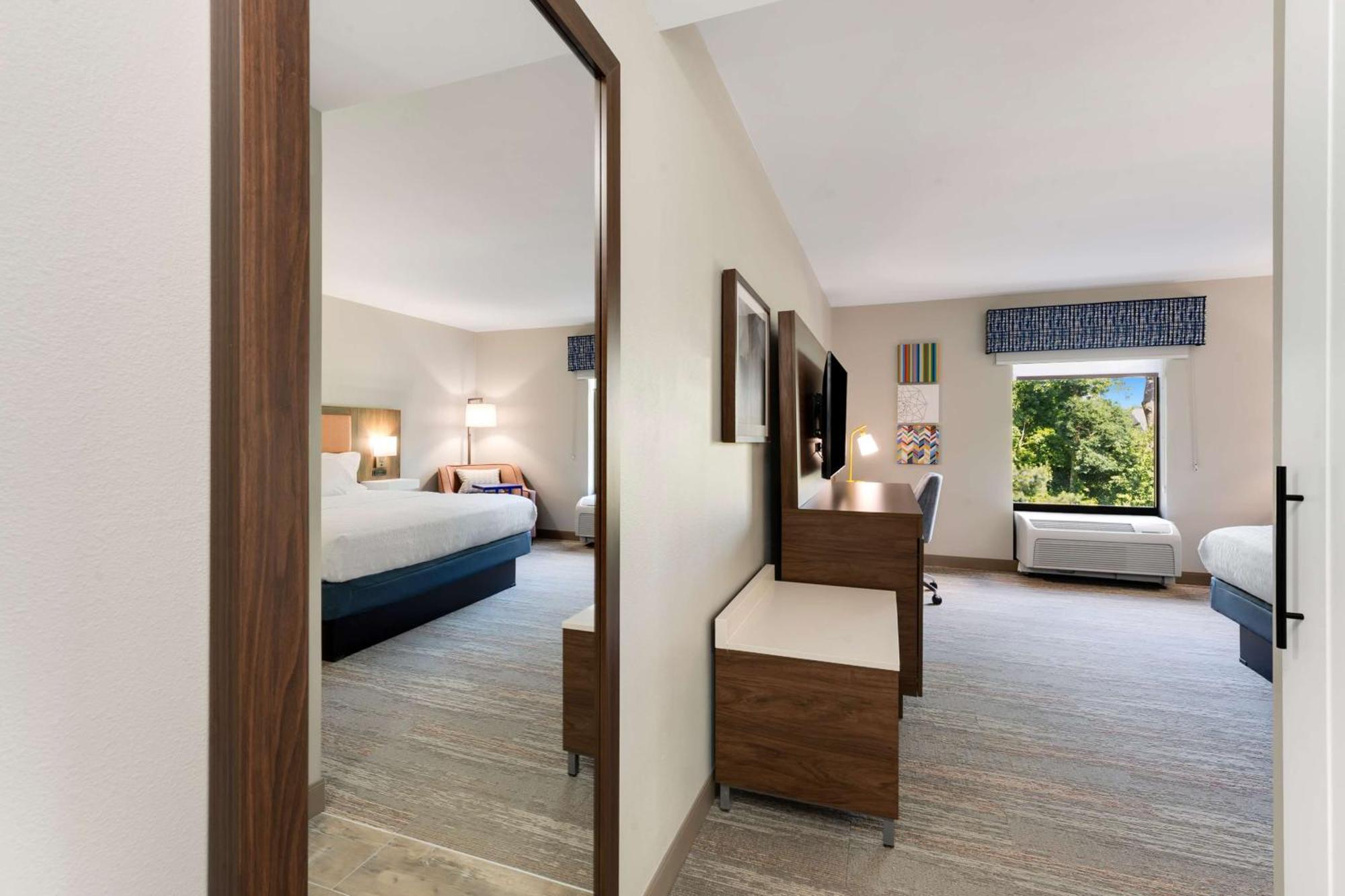 Hampton Inn Милфорд Екстериор снимка